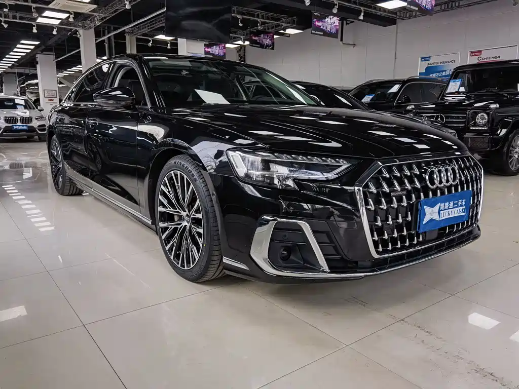 AUDI A8