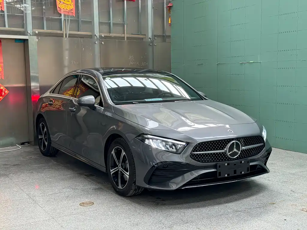 Mercedes-Benz A-Class A 2025 A 200 L Fashion
