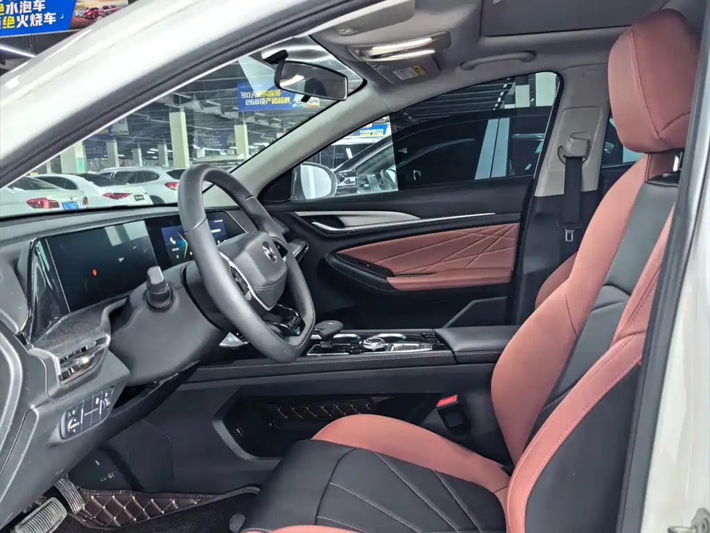 Changan Eado — миниатюра 4