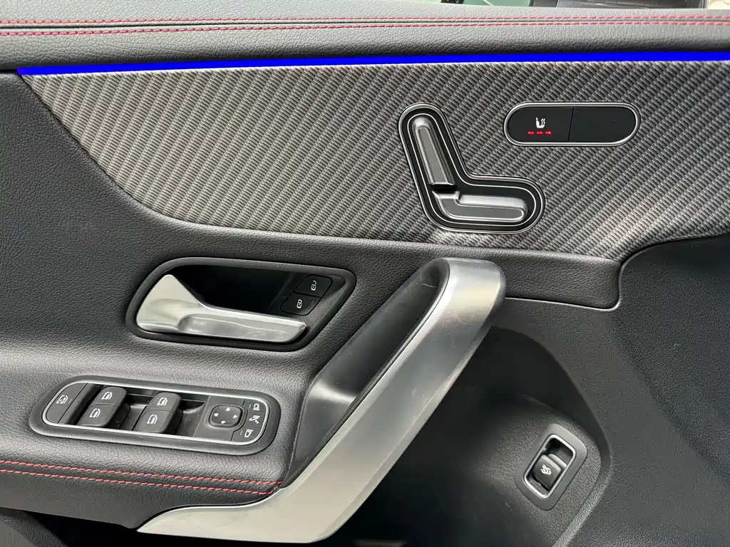 Mercedes-Benz A-Class A 2025 A 200 L Fashion