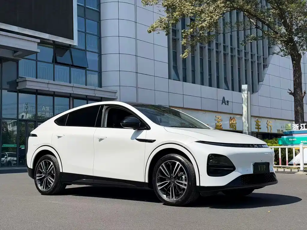 XPeng G6 — миниатюра 2