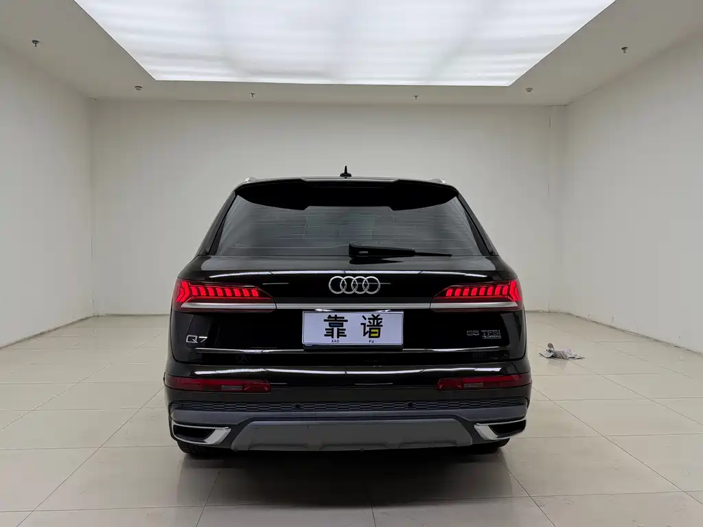 Audi Q7 2020 45 TFSI quattro S line Sport