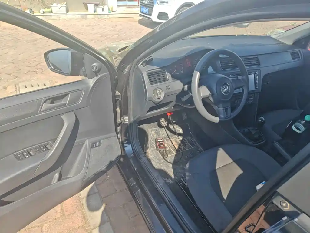 Volkswagen Santana — миниатюра 16