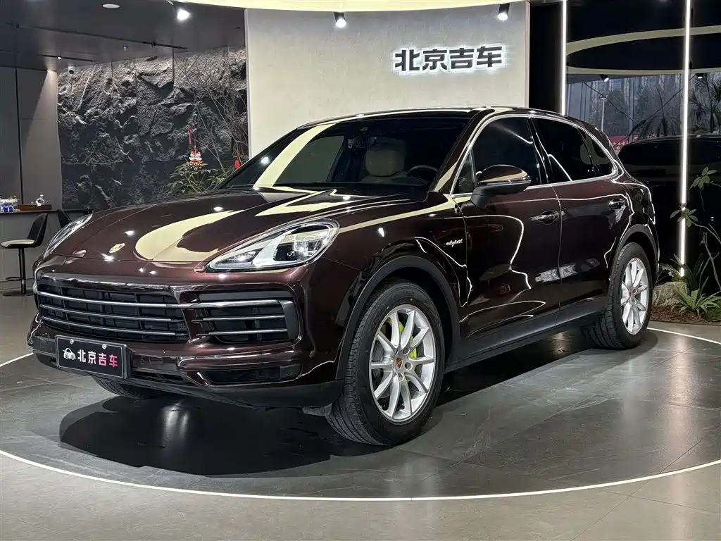 PORSCHE CAYENNE NEW ENERGY