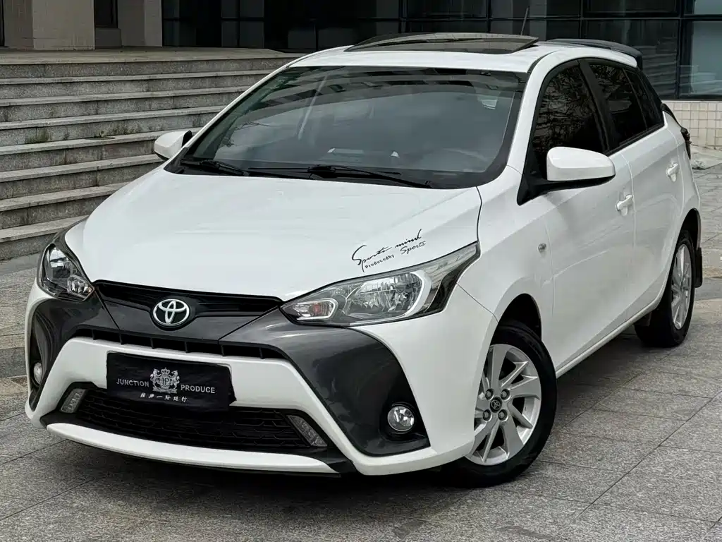 Toyota Yaris L — миниатюра 3