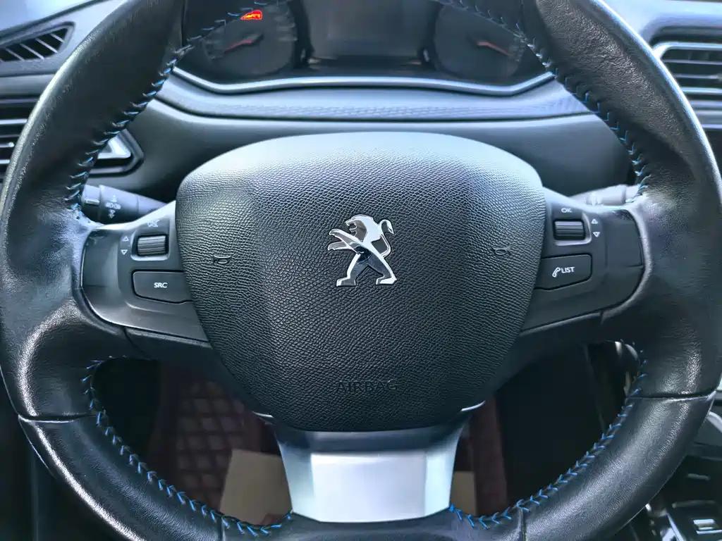 Peugeot 308 — миниатюра 10