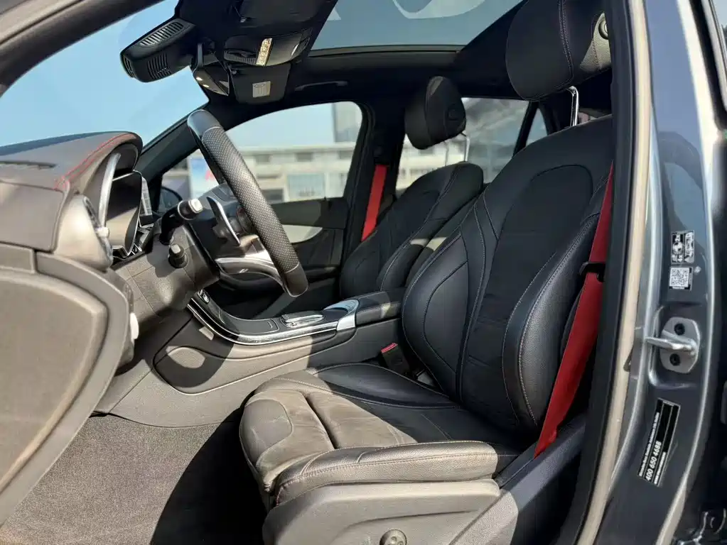 MERCEDES-BENZ GLC AMG