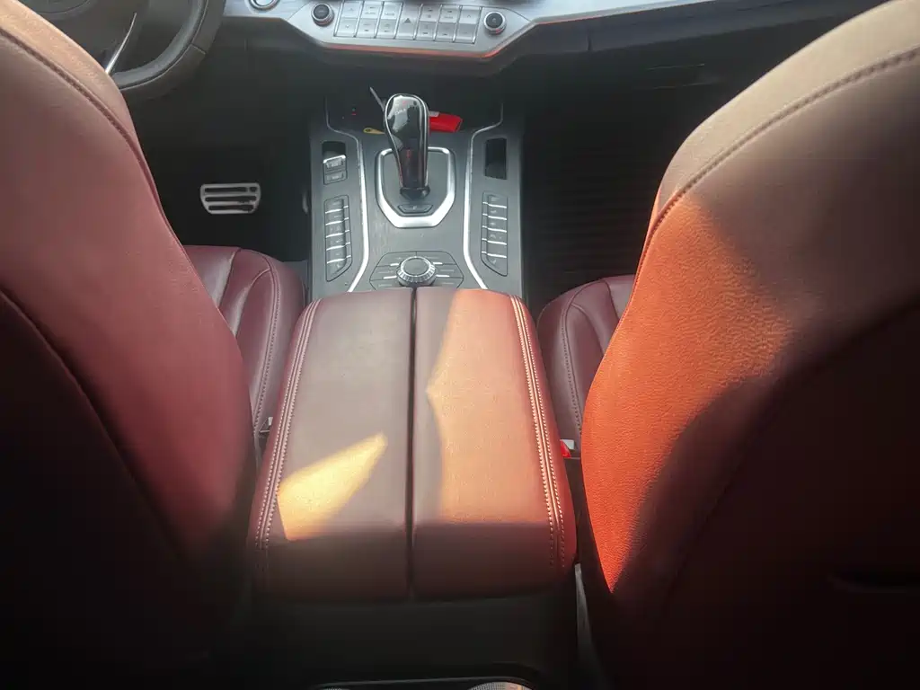 WEI PAI WEI BRAND VV7