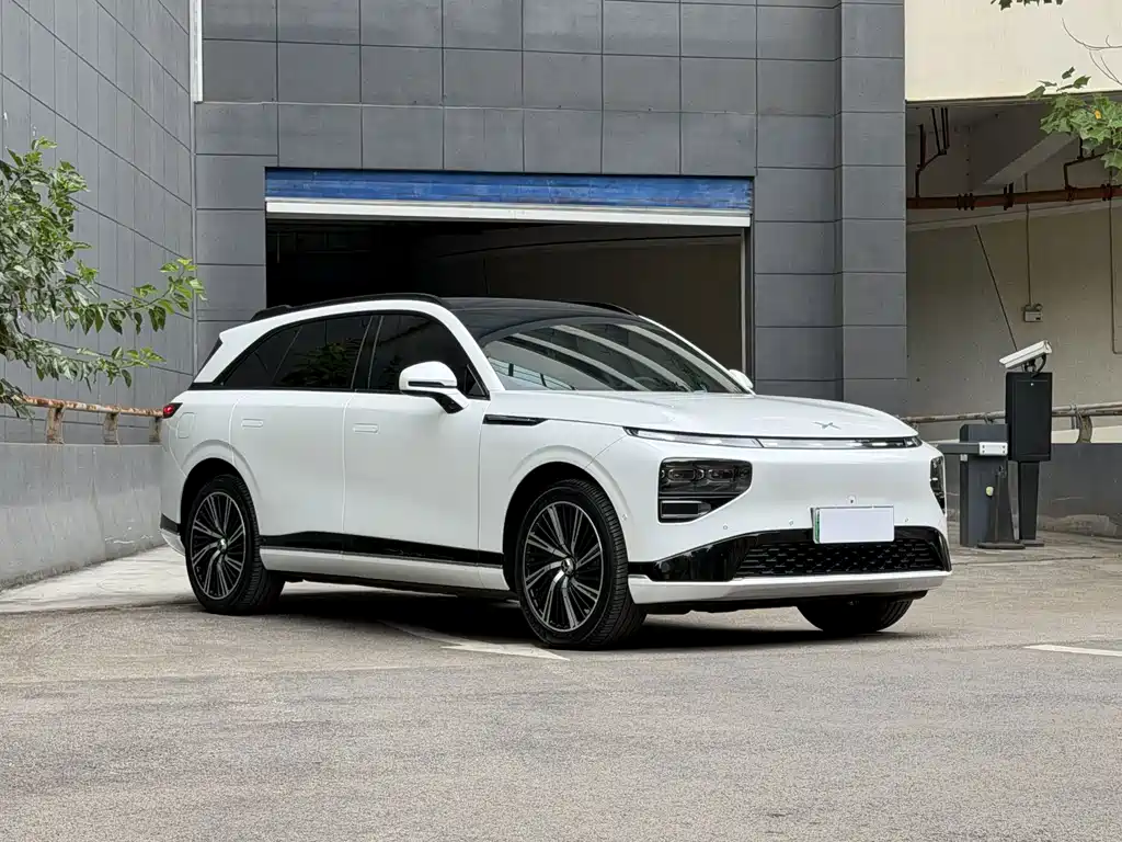 XPeng G9 — миниатюра 3