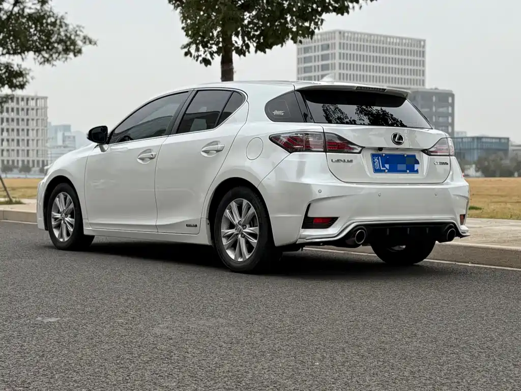 LEXUS CT