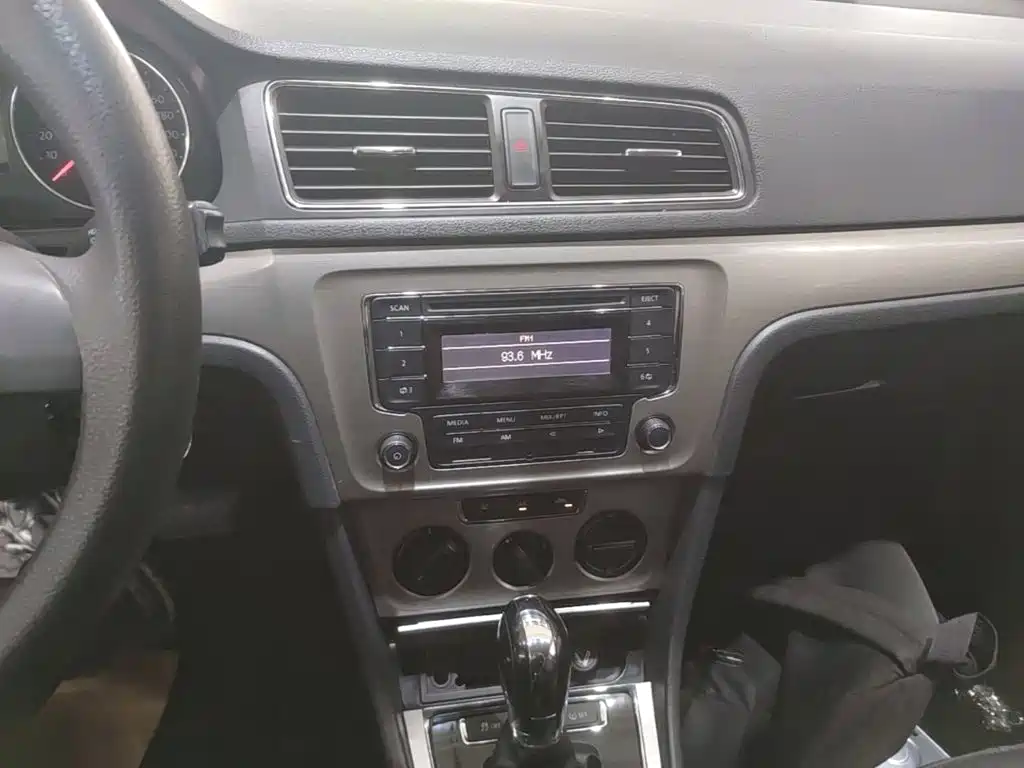 Volkswagen Lavida — миниатюра 13