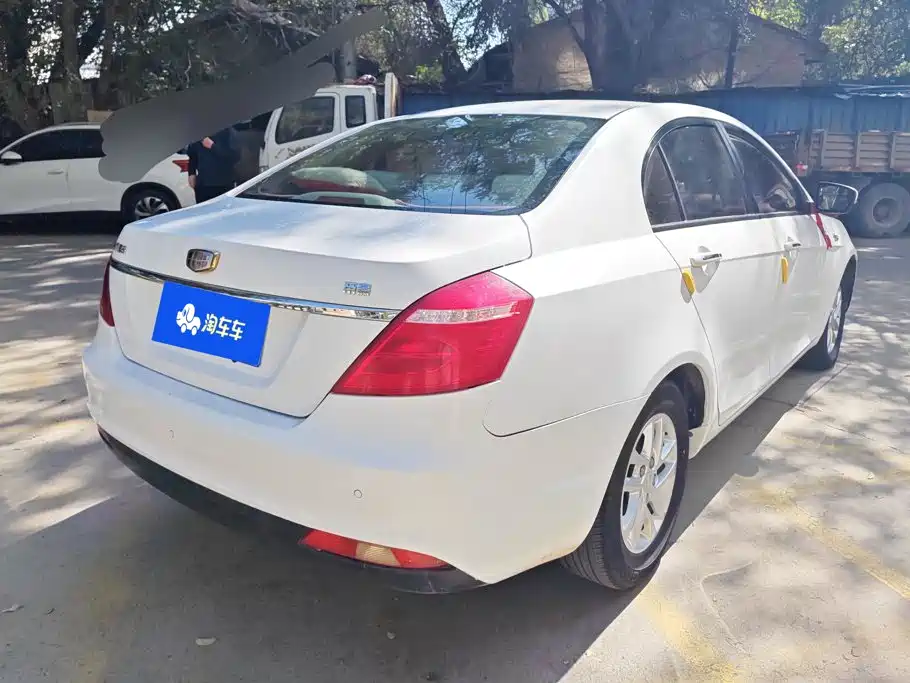 Geely Emgrand — миниатюра 3