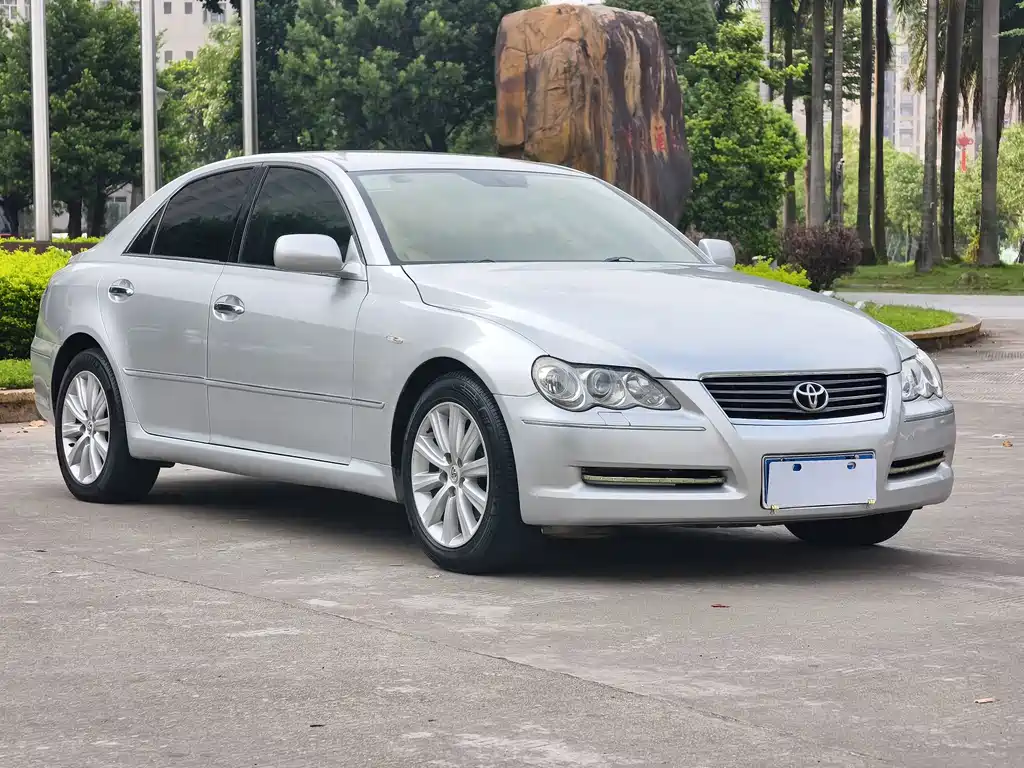 Toyota Reiz — миниатюра 3