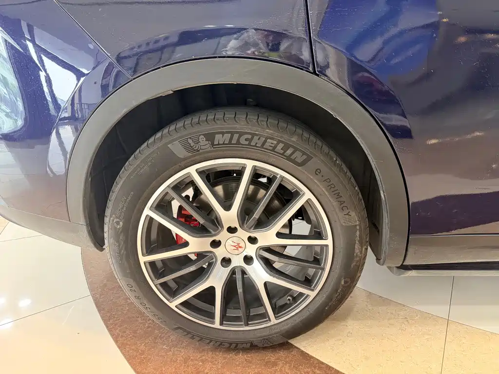 Maserati Levante — миниатюра 4