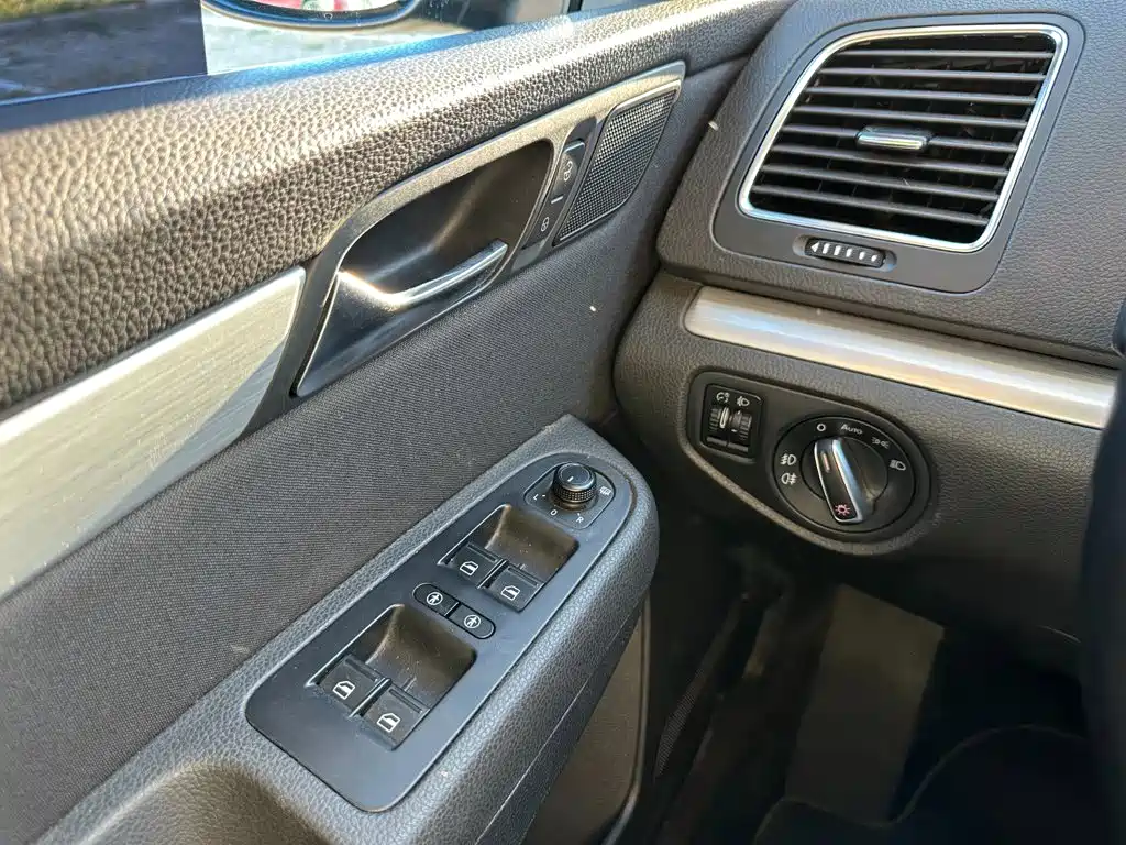 Volkswagen Sharan — миниатюра 24