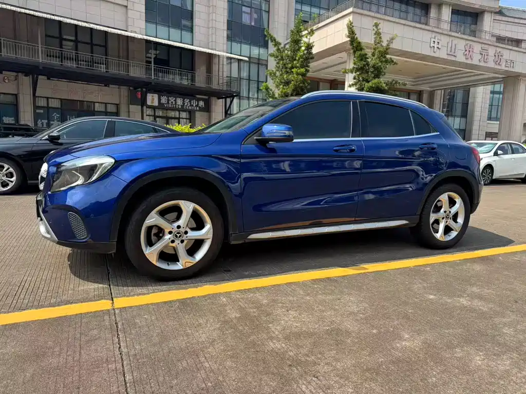 Mercedes-Benz GLA — миниатюра 2