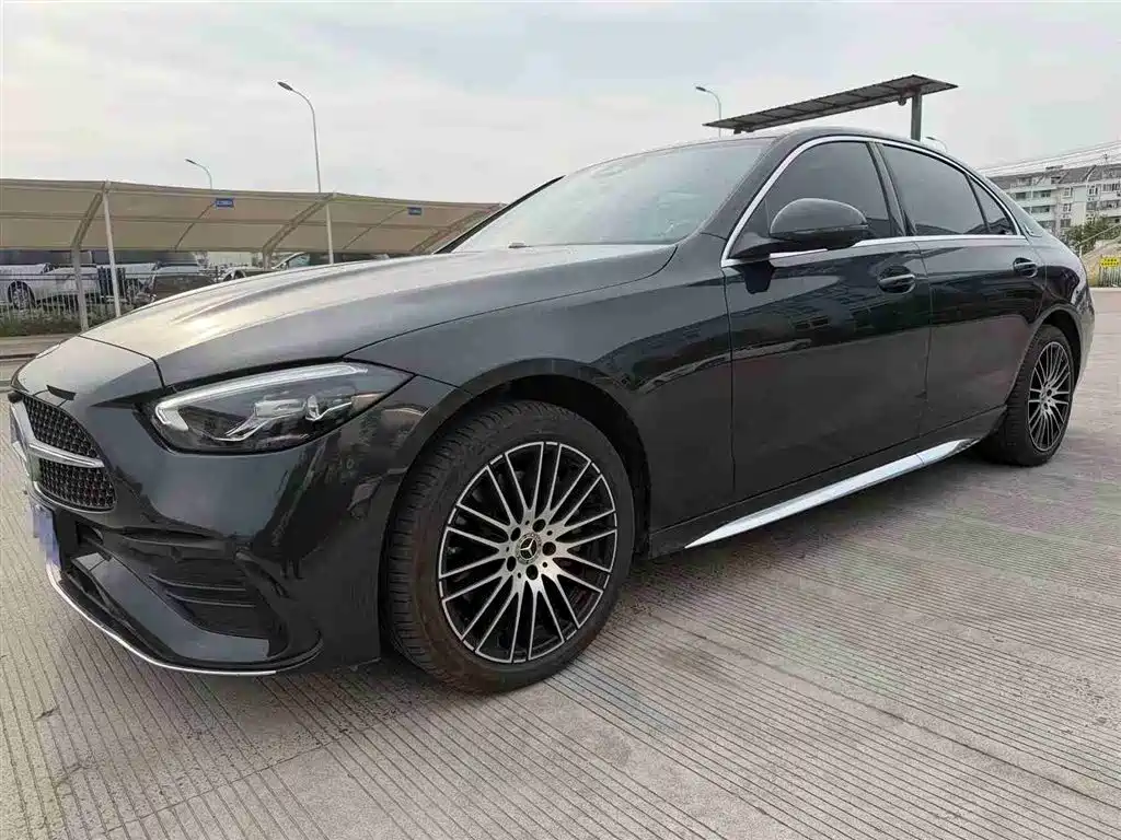 Mercedes-Benz C-Class 2025