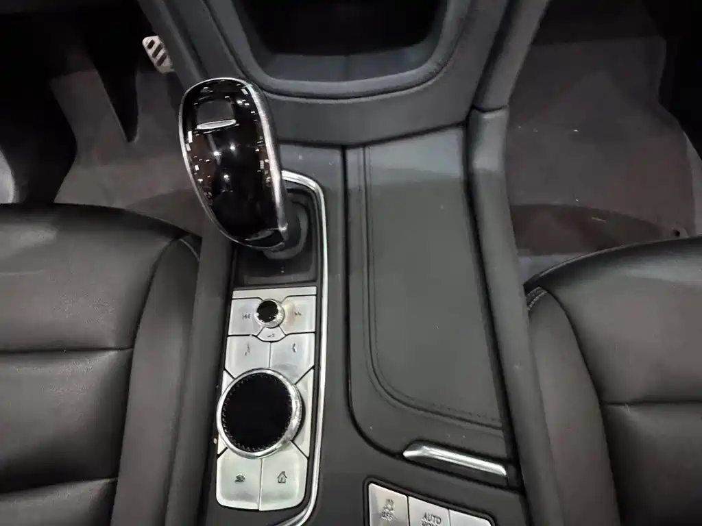Cadillac XT5 — миниатюра 22