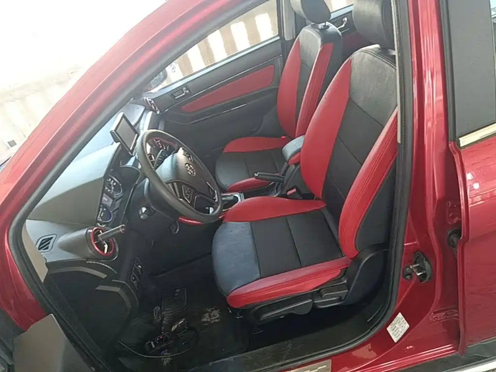 BAIC Senova X25 — миниатюра 15