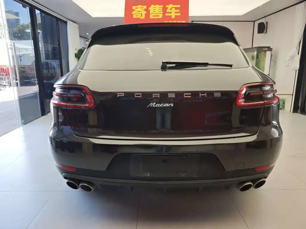 Porsche Macan — миниатюра 14
