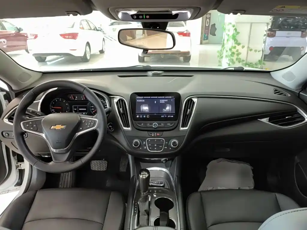 Chevrolet Malibu XL — миниатюра 10