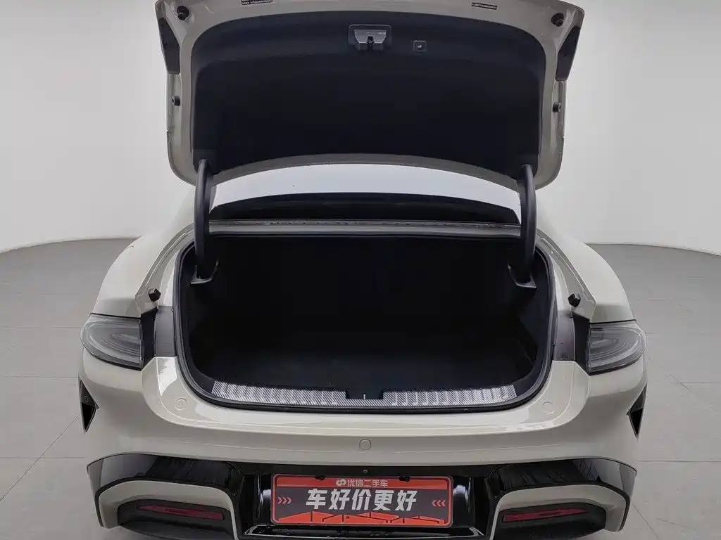 Xiaomi SU7 — миниатюра 16