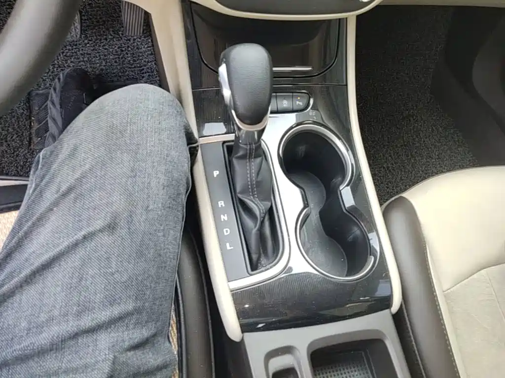 Buick Verano — миниатюра 14
