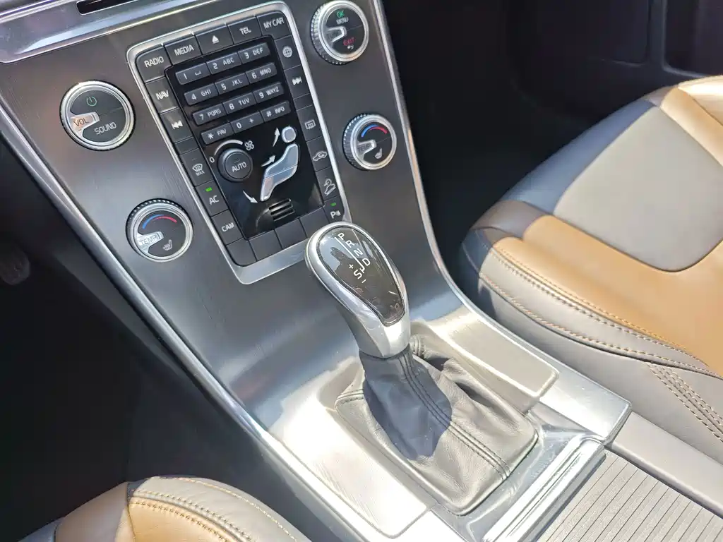 Volvo XC60 (Import) — миниатюра 21