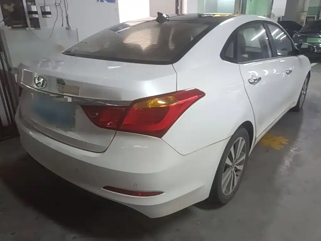 Hyundai Mistra — миниатюра 7