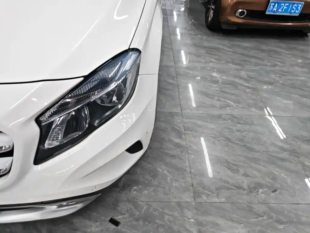 Mercedes-Benz GLA — миниатюра 24