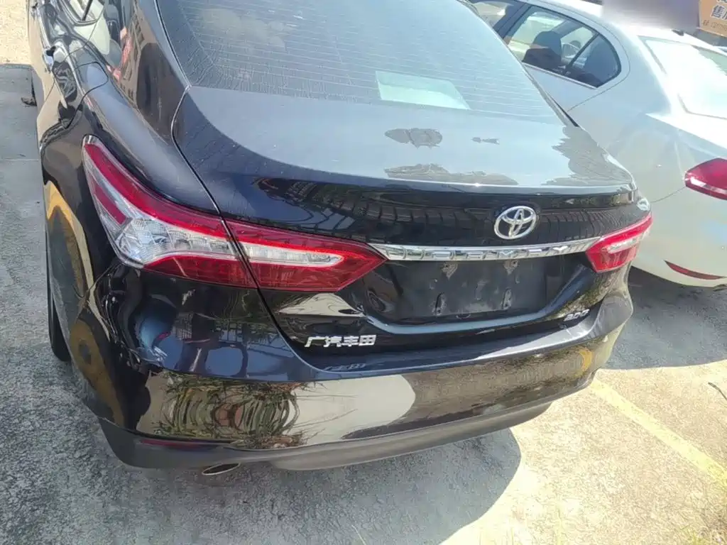 Toyota Camry — миниатюра 6