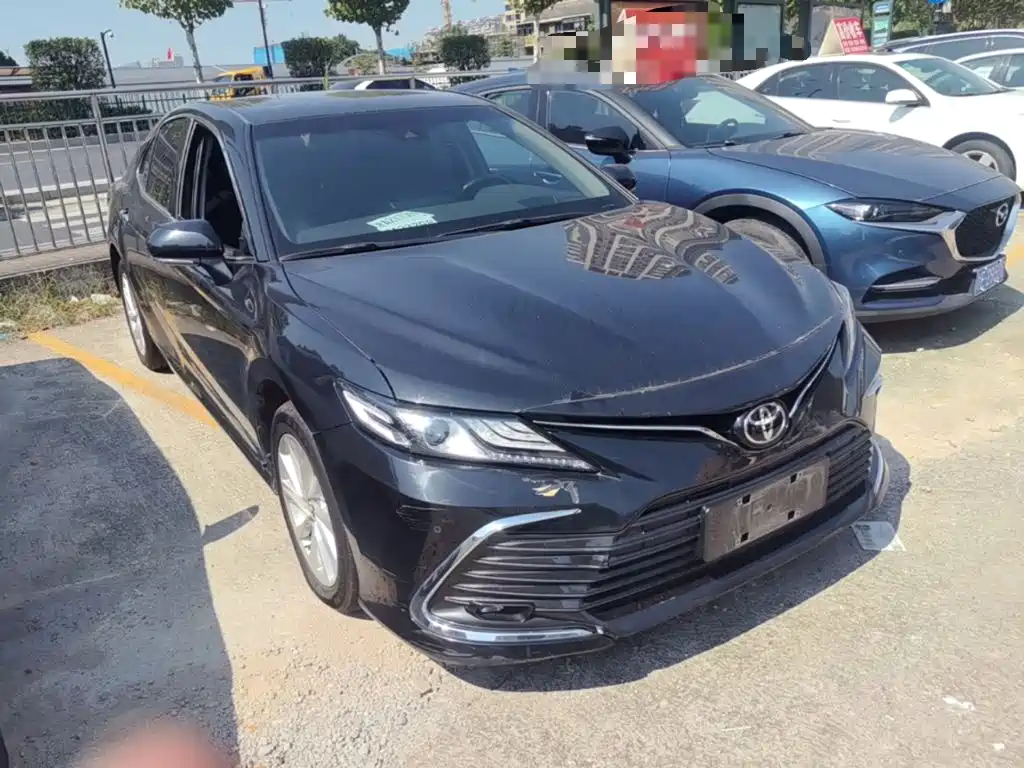 Toyota Camry — миниатюра 4