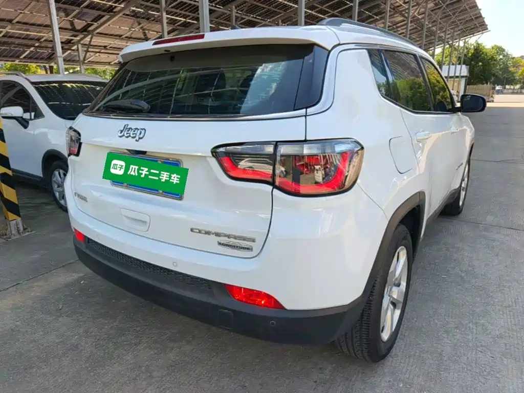 Jeep Compass — миниатюра 7