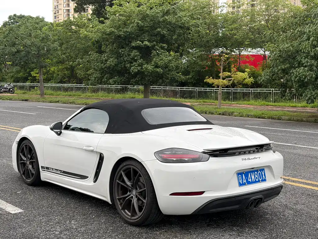 Porsche 718 2019 Boxster T 2.0T