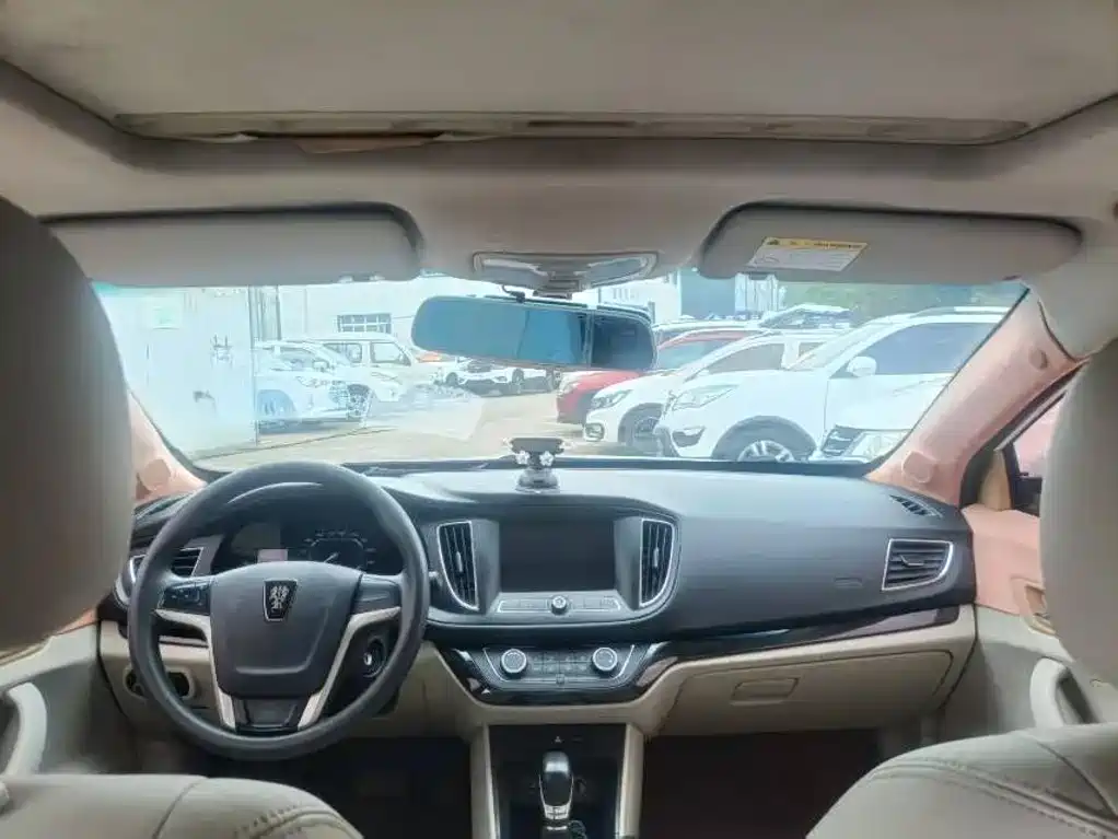 Roewe 360 — миниатюра 6