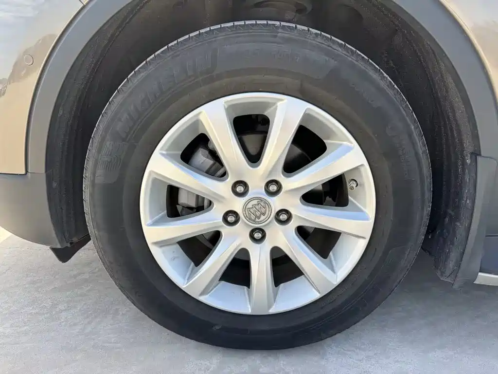 Buick Envision Plus — миниатюра 19