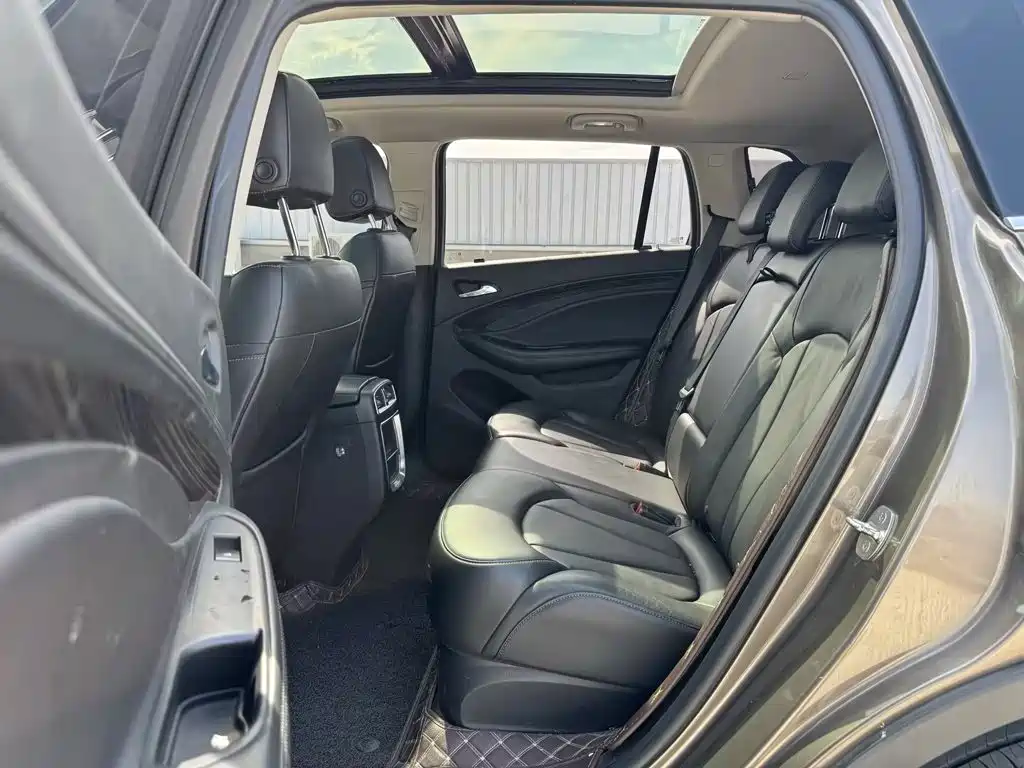 Buick Envision Plus — миниатюра 13