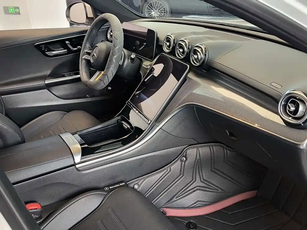 Mercedes-Benz C-Class — миниатюра 10
