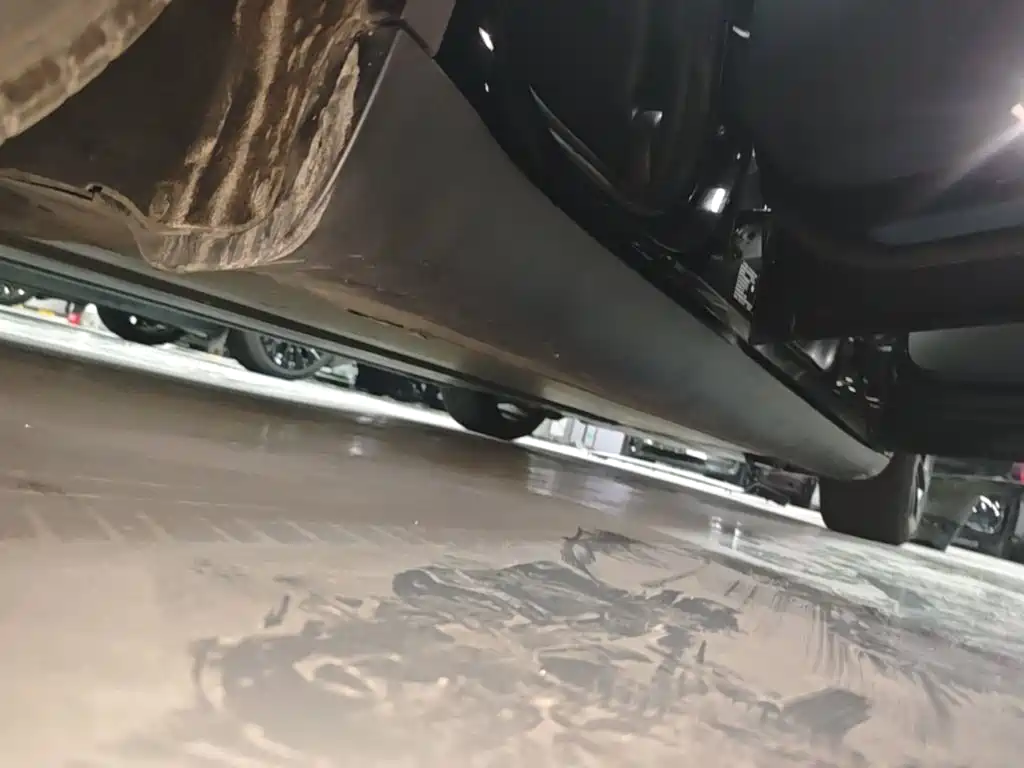 Tesla Model Y — миниатюра 21