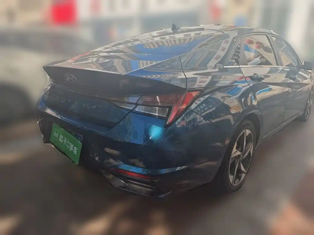 Hyundai Elantra — миниатюра 6