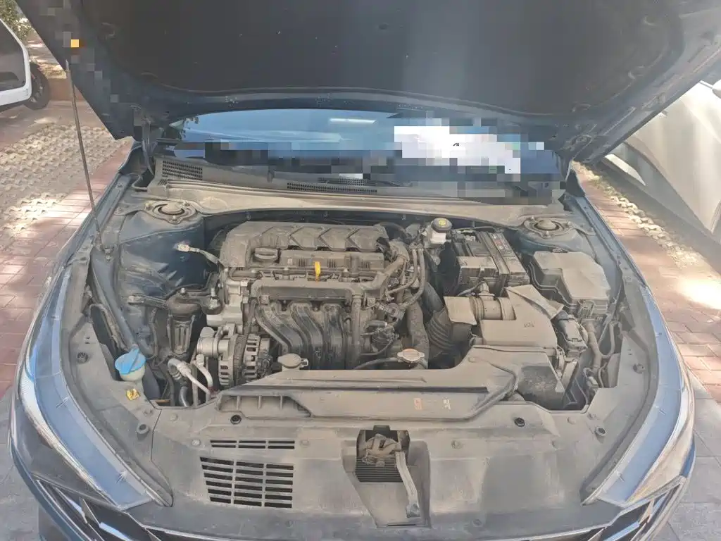 Hyundai Elantra — миниатюра 21