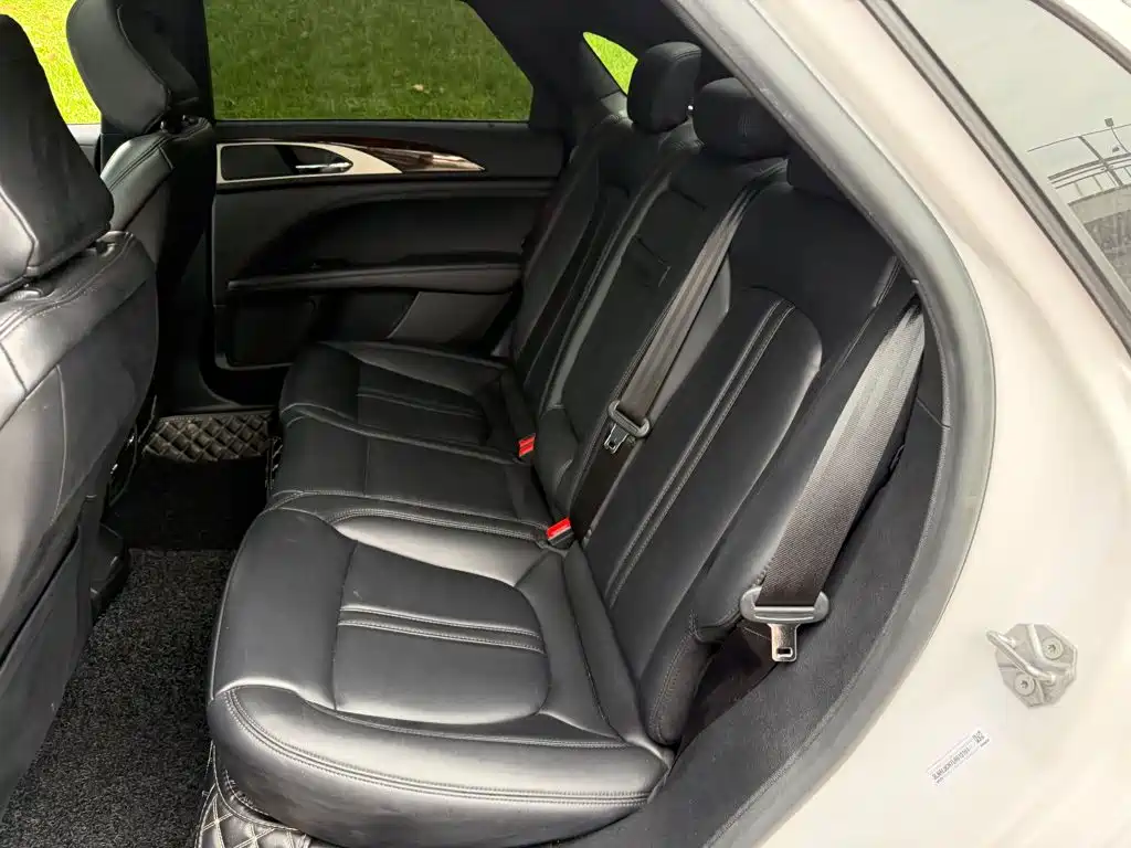 Lincoln MKZ — миниатюра 11