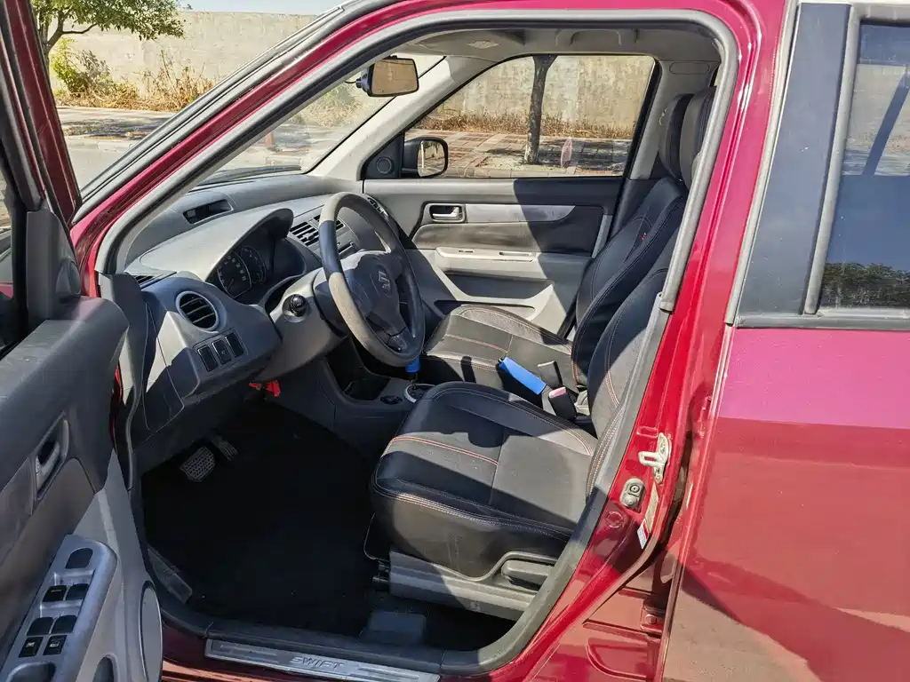 Suzuki Swift — миниатюра 7