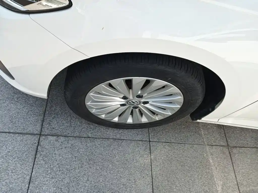 Volkswagen Lavida — миниатюра 23