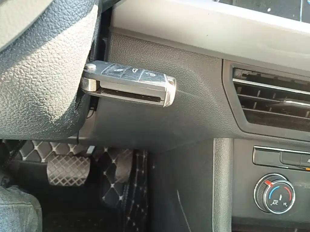 Volkswagen Lavida — миниатюра 9