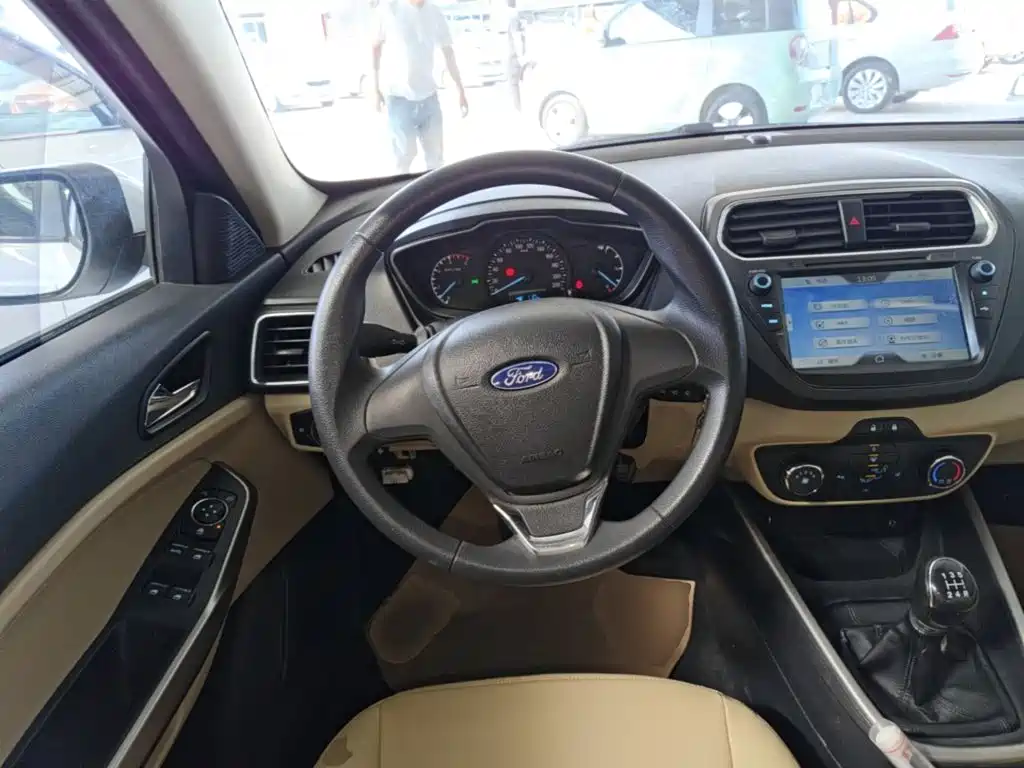 Ford Escort — миниатюра 11