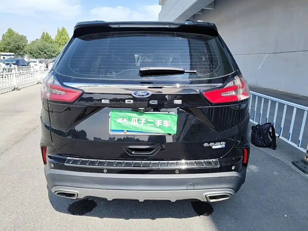 Ford Edge — миниатюра 6