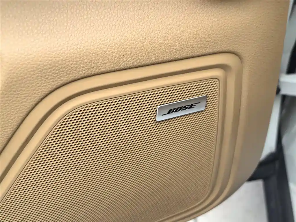 Porsche Macan — миниатюра 28