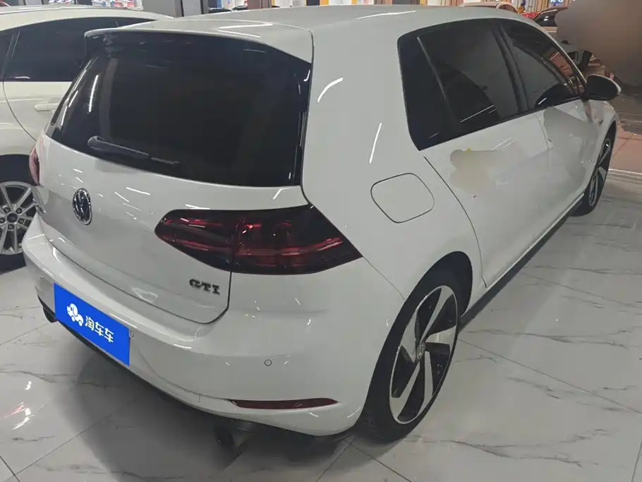 Volkswagen Golf GTI — миниатюра 3