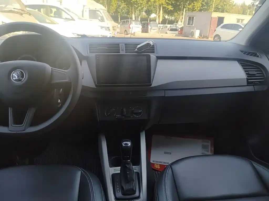 Skoda Fabia — миниатюра 13